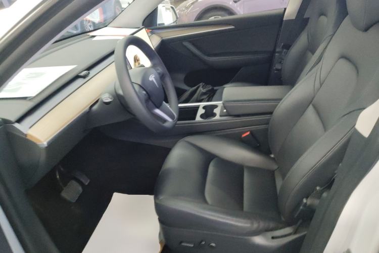 Used Tesla Model Y 2021 Standard Range Rear-Wheel Drive Version
