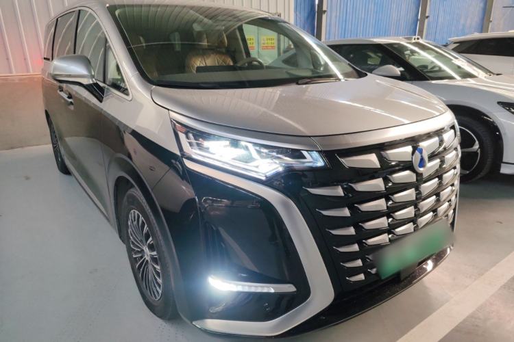 Used Denza D9 2022 DM-i 970 Four-Wheel Drive Prestige Model