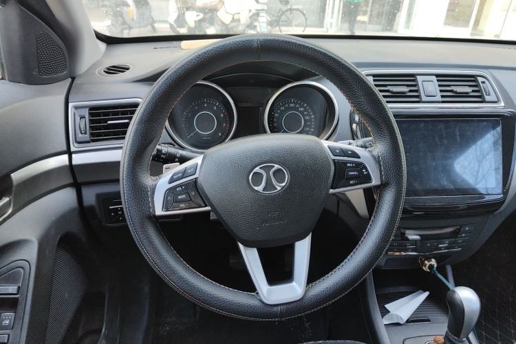 Used BAIC Senova X65 2015 2.0T automatic comfort version Steering Wheel