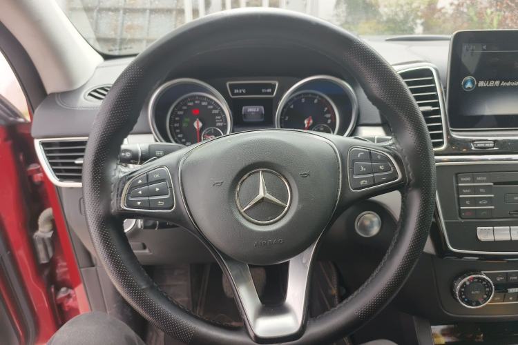 Used Mercedes-Benz GLE Coupe 2017 GLE 320 4MATIC Coupe SUV Steering Wheel