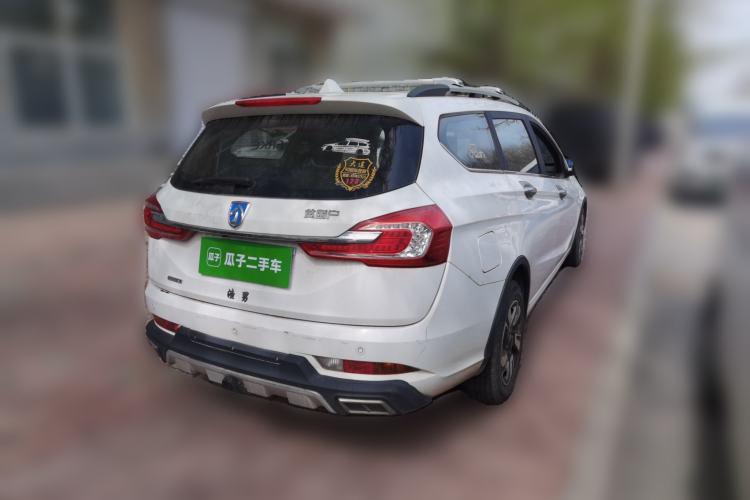 Used Baojun 310W 2017 1.5L Manual Luxury Edition China V