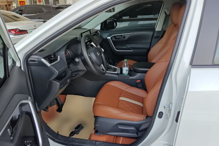 Used Toyota Wildlander 2024 2.0L CVT Two-Wheel Drive Leading Edition
