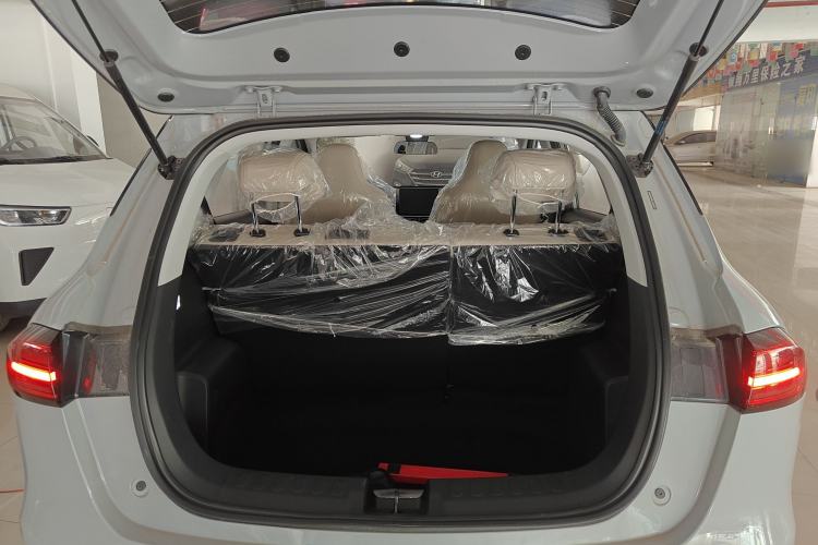 Used Wuling Bingo PLUS 2024 330 km Range Five-Seater Version
