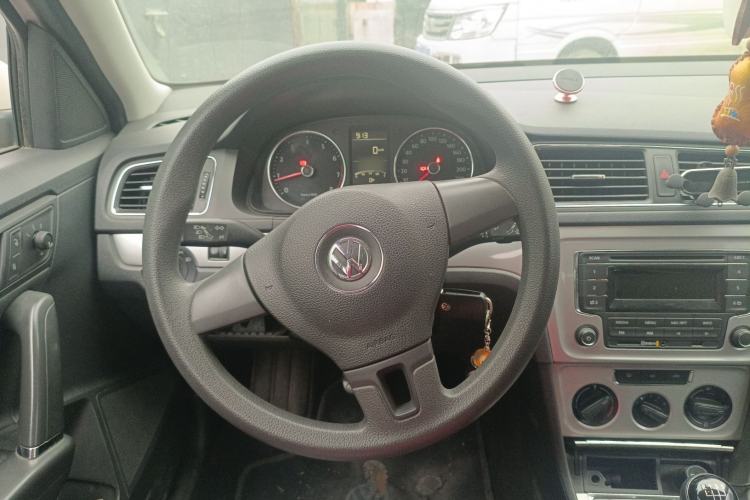 Used Volkswagen Gran Lavida 2013 1.6L Manual Comfort Model