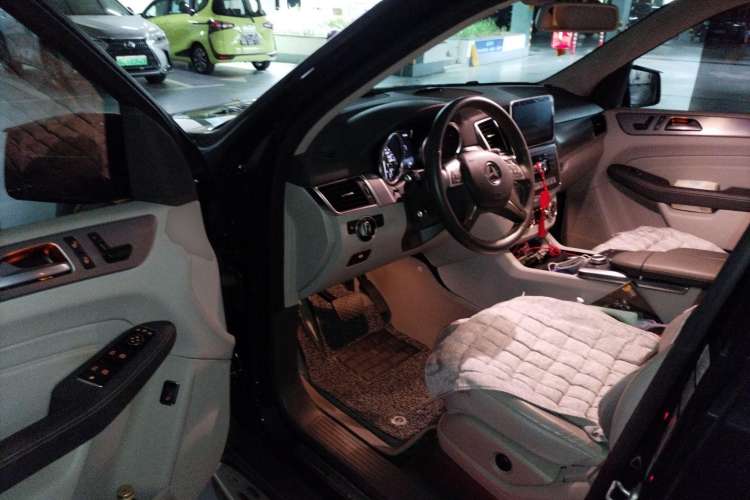 Used Mercedes-Benz M-Class 2014 ML 320 4MATIC
