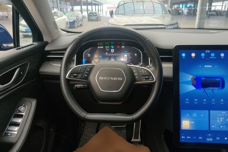 Used SERES SF5 2021 Four-Wheel Drive Freedom Expedition Edition
