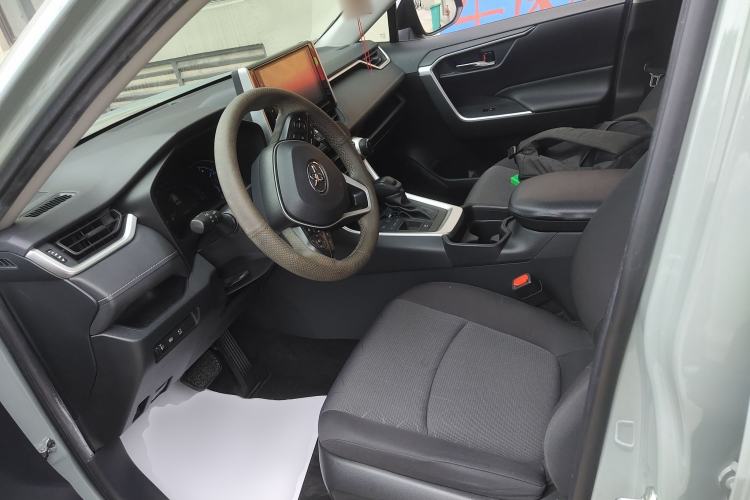 Used Toyota RAV4 2020 Dual-Engine 2.5L E-CVT Two-Wheel Drive Elite Edition Left Front Seat