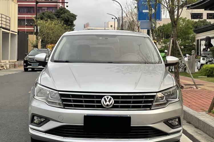 Used Volkswagen Jetta 2017 1.5L Automatic Comfort Model Exterior 4