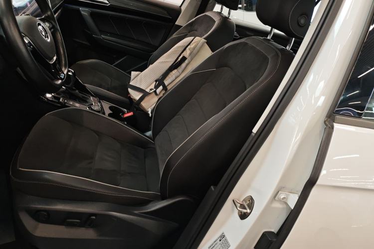 Used Volkswagen Tayron 2020 380TSI Four-Wheel Drive Luxury Connect Pro Edition Left Front Seat