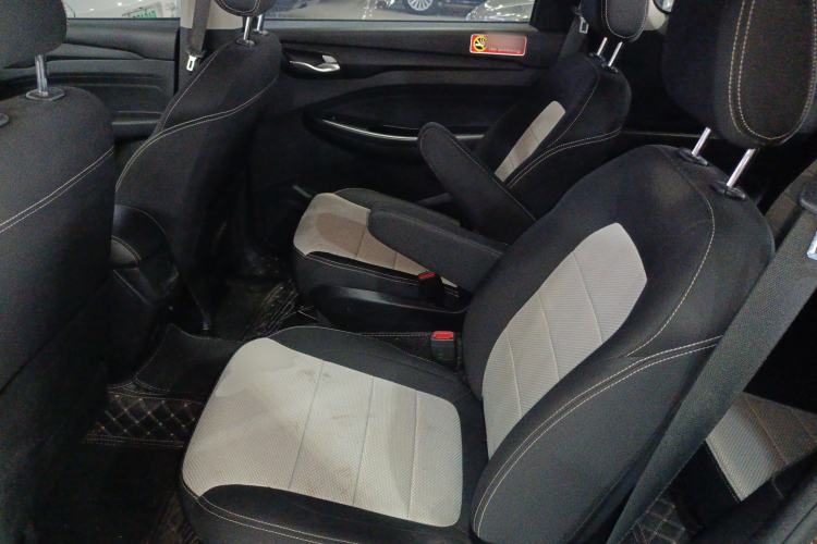 Used Wuling Hongguang S3 2019 1.5L Manual Standard Version China VI Standard