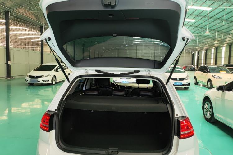 Used Volkswagen Golf 2015 1.4TSI Automatic Comfort Model
