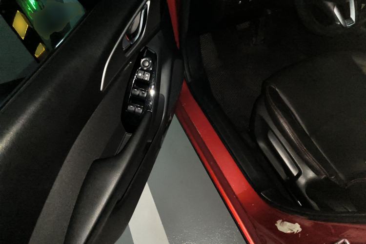 Used Mazda 3 Axela 2017 Sedan 1.5L Automatic Luxury Model China VI Standard