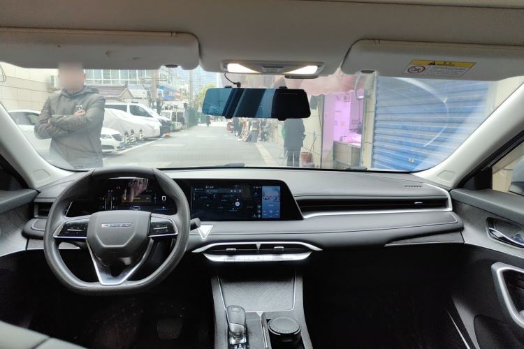 Used Venucia V 2021 260T Idol Edition