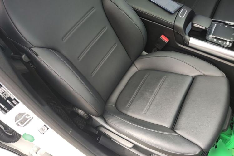 Used Mercedes-Benz GLA 2022 Facelifted GLA 200 Right Front Seat