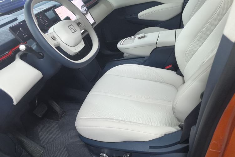Used Zeekr X 2025 5-Seater Long-Range Version Left Front Seat