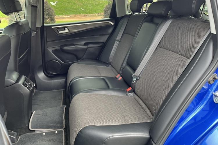 Used Honda Jade 2017 1.8L automatic Comfort version 5 seats
