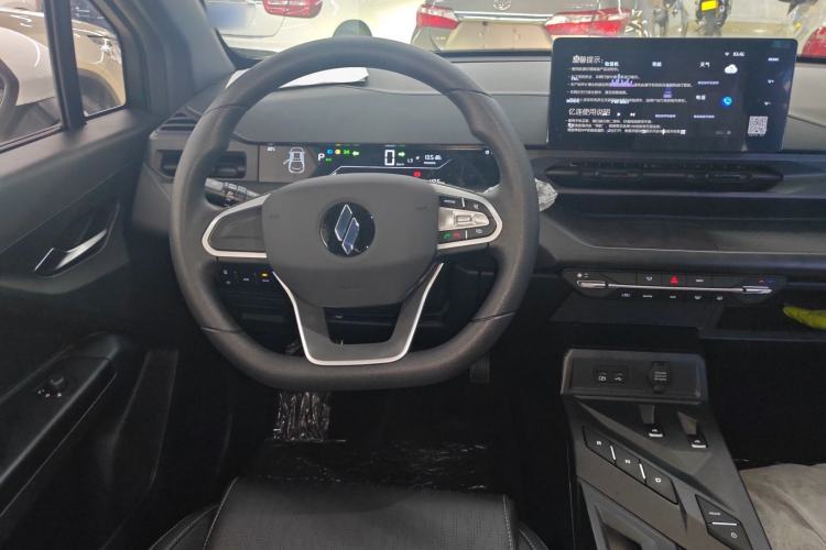 Used Livan 7 2024 450km Wealth Edition Steering Wheel