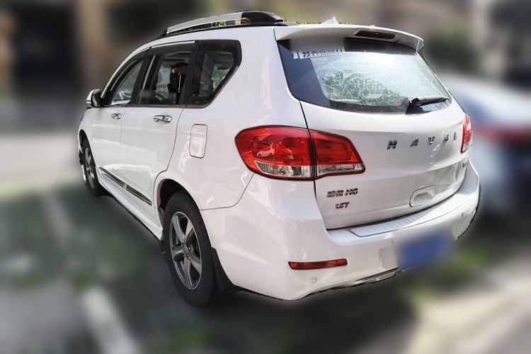 Used Haval H6 2015 Upgraded Model 1.5T Manual Two-Wheel Drive Elite Version
