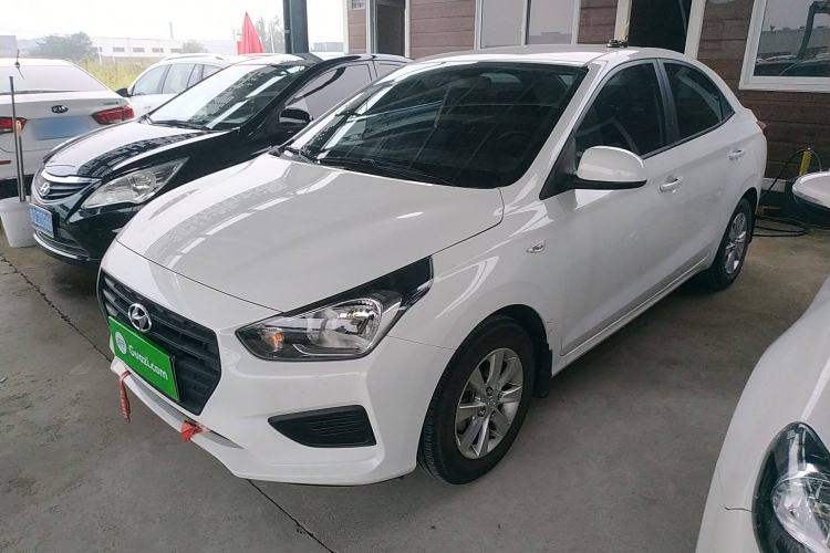 Used Hyundai Verna (older generation) 2017 1.4L Manual Refreshed Version China VI Standard
