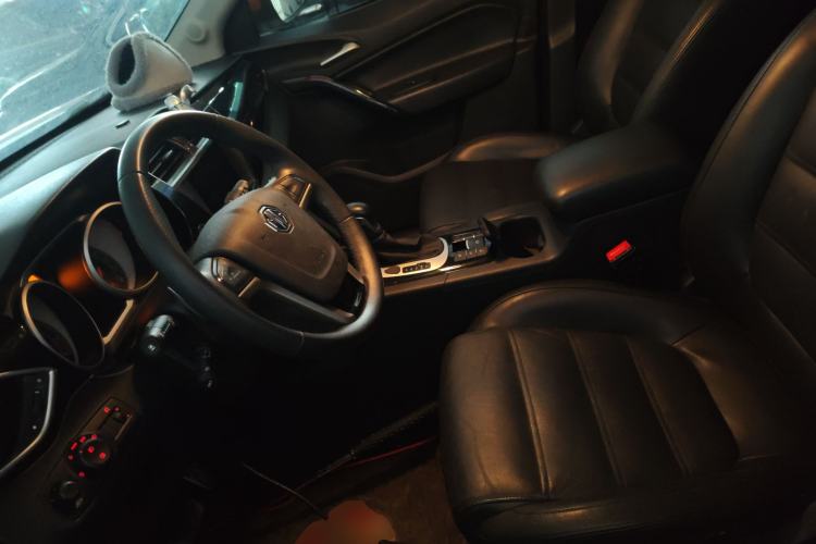 Used MG GS 2015 2.0TGI TST Four-Wheel Drive Flagship Edition
