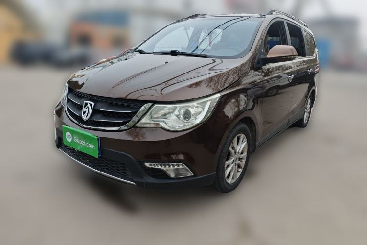 Used Baojun 730 2014 1.5L manual luxury trim 7 seats