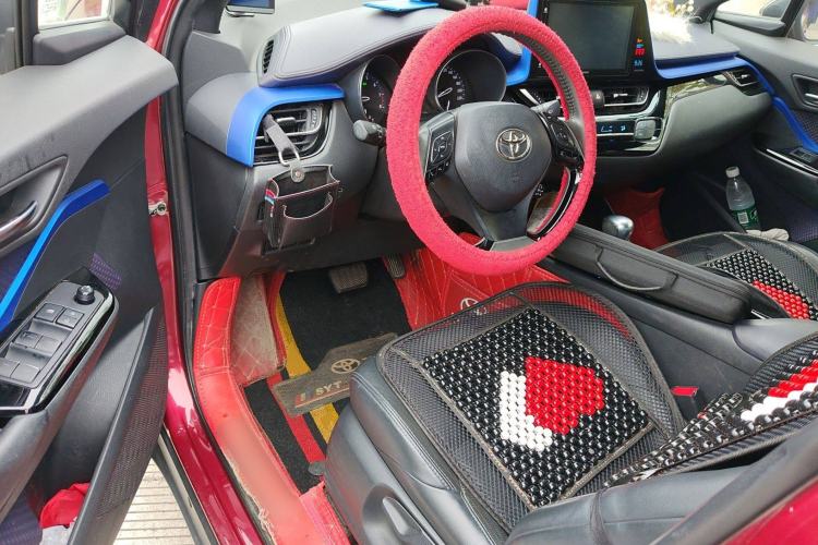 Used Toyota IZOA 2018 2.0L Yichi Version China VI Standard
