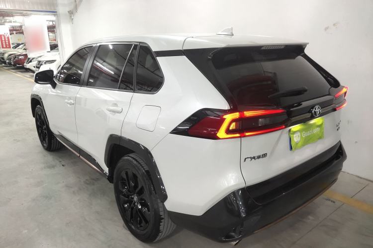 Used Toyota Wildlander 2022 2.0L CVT Two-Wheel Drive Knight Edition
