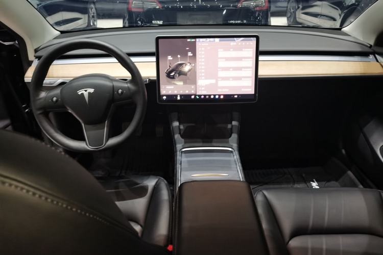 Used Tesla Model 3 2022 Rear-Wheel-Drive Version Center Console