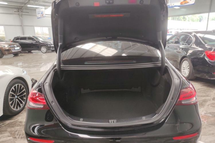 Used Mercedes-Benz E-Class 2021 Restyled E 300 L Sporty and Stylish Edition
