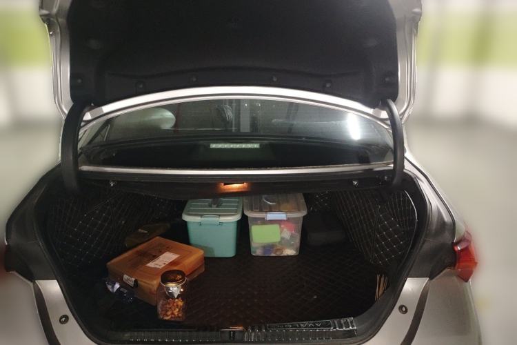 Used Toyota Avalon 2019 2.0L Luxury Edition China VI Standard Trunk