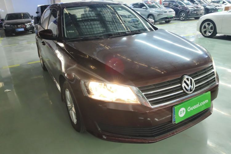 Used Volkswagen Lavida 2013 Revised Classic 1.6L Automatic Fashion Edition
