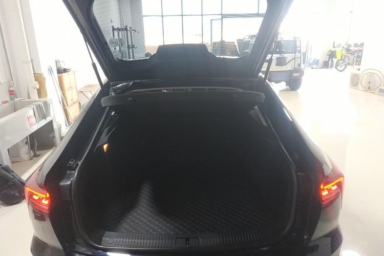 Used Bestune B70 2022 Third Generation 1.5T Automatic Enjoyment Version Trunk