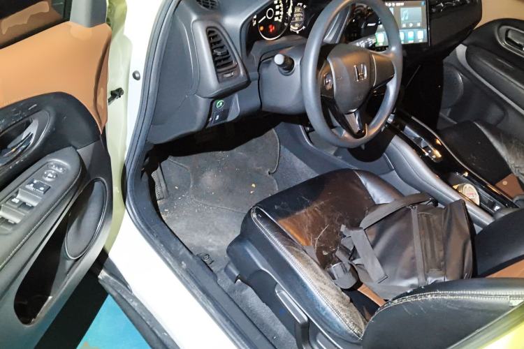 Used Honda Vezel 2015 1.5L CVT two-wheel drive Comfort trim
