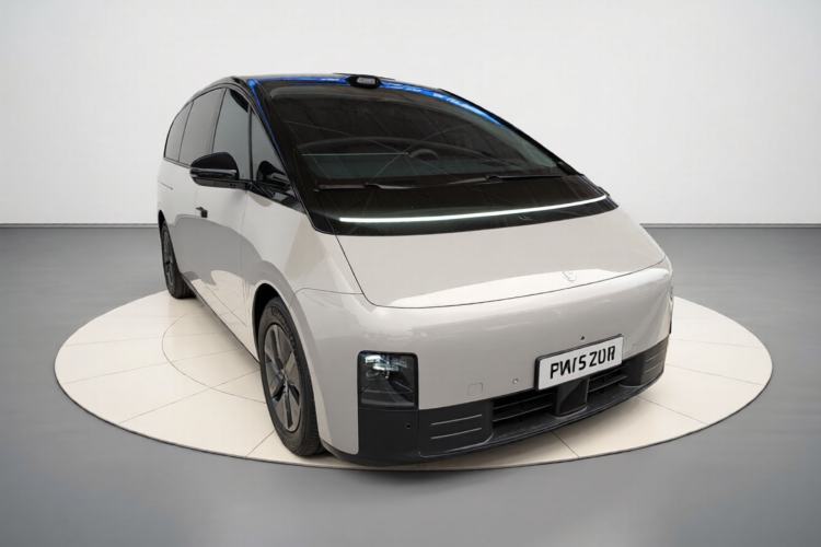 Used Li Auto MEGA 2025 Home Family Special Edition Exterior 1