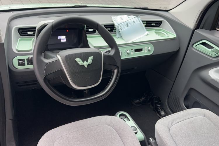 Used Wuling Hongguang MINIEV 2021 Macaron Fashion Model Lithium Iron Phosphate
