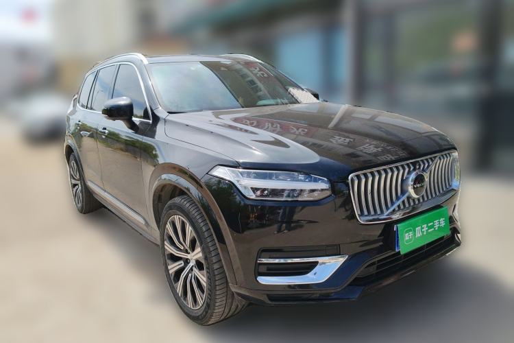 Used Volvo XC90 2022 B6 Zhiya Luxury 7-Seater Front Right 45 Deg