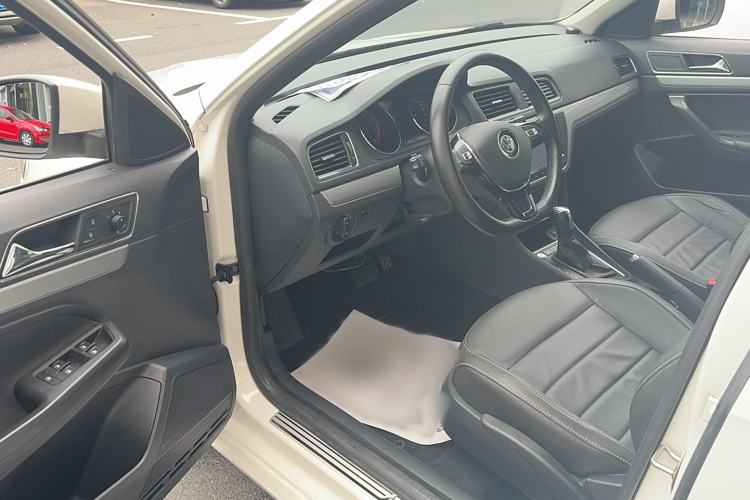 Used Volkswagen Gran Lavida 2017 1.6L Automatic Comfort Edition