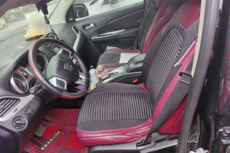 Used Dodge Journey 2013 2.4L Two-Wheel Drive Luxury Version