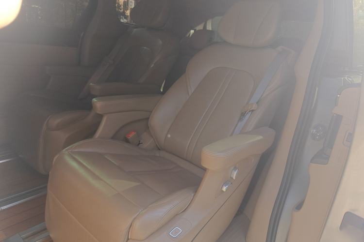 Used Buick GL8 2020 ES Land Cruiser 653T Luxury Model
