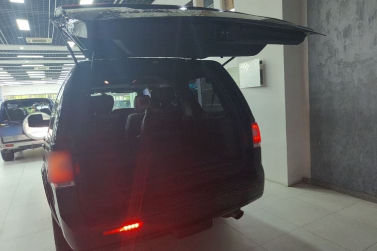 Used Lincoln Navigator 2016 3.5T AWD Trunk