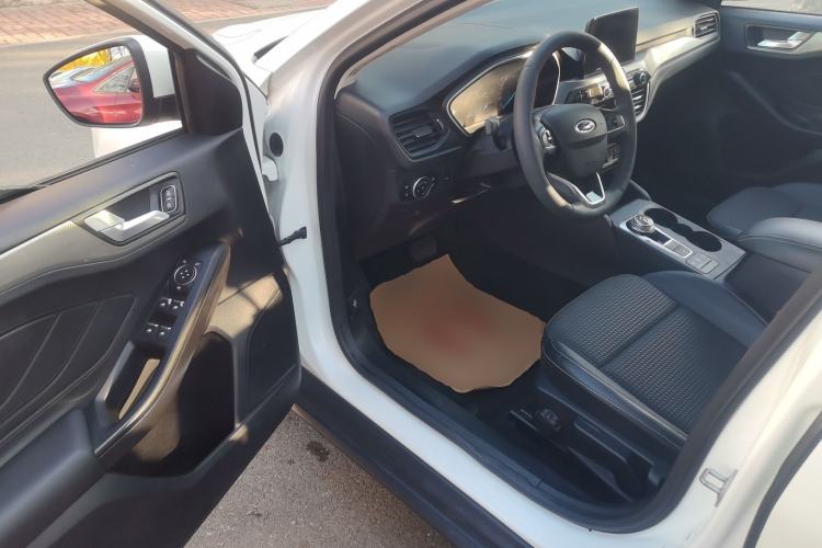 Used Ford Focus 2019 Sedan EcoBoost 125 Automatic Trendy Model China V Standard
