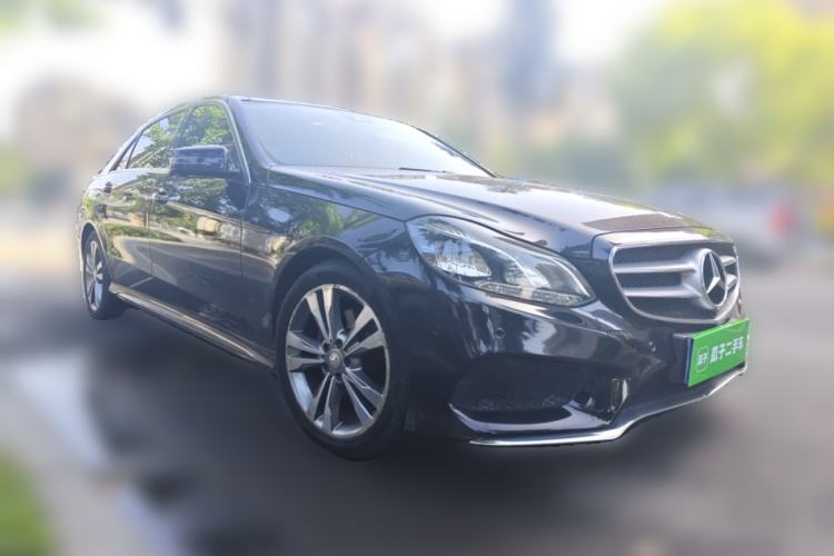 Used Mercedes-Benz E-Class 2015 E 260 L Sport & Fashion Model
