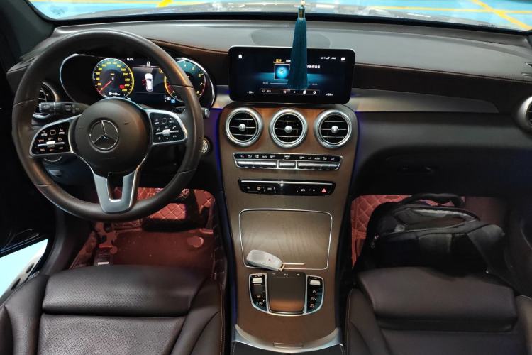 Used Mercedes-Benz GLC 2022 Refreshed GLC 300 L 4MATIC Dynamic Edition Prestige Version Center Console