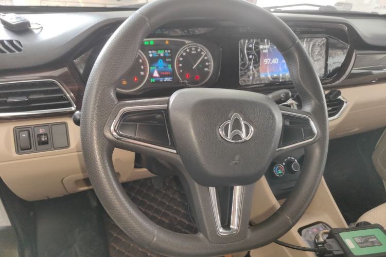 Used CHANGAN KUAYUE Xing V5 EV 2021 Luxury 6-Seater Passenger Bus with Lingdian System Steering Wheel