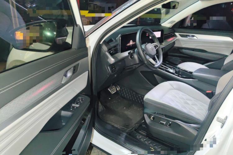 Used Volkswagen Tavendor 2023 380TSI Four-Wheel Drive R-Line First Edition Driver Seat