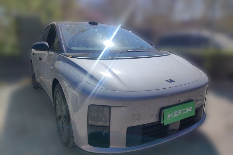 Used Li Auto i6 2025 Model Two-Wheel-Drive Standard Type Front Right 45 Deg