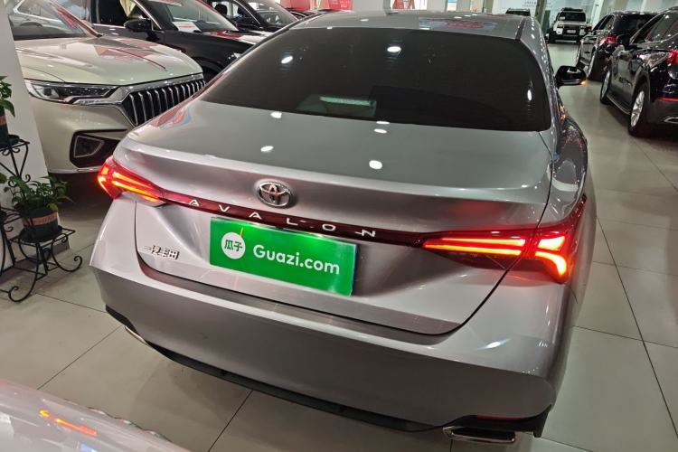 Used Toyota Avalon 2019 2.0L Luxury Edition China VI Standard Rear