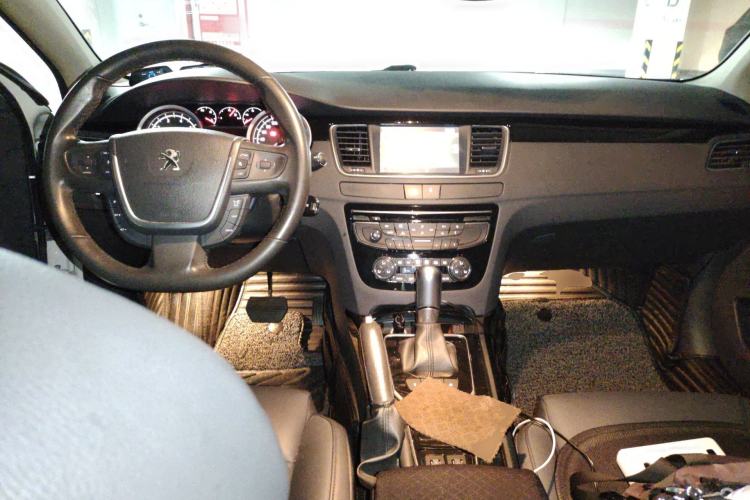 Used Peugeot 508 2013 2.3L 2nd Anniversary Automatic Smart Edition Center Console