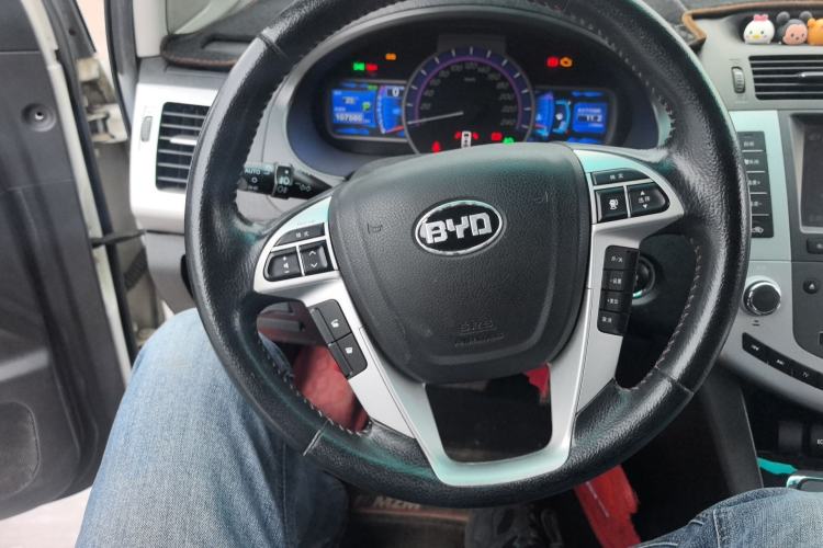 Used BYD S6 2014 2.4L Automatic Prestige 5-Seater