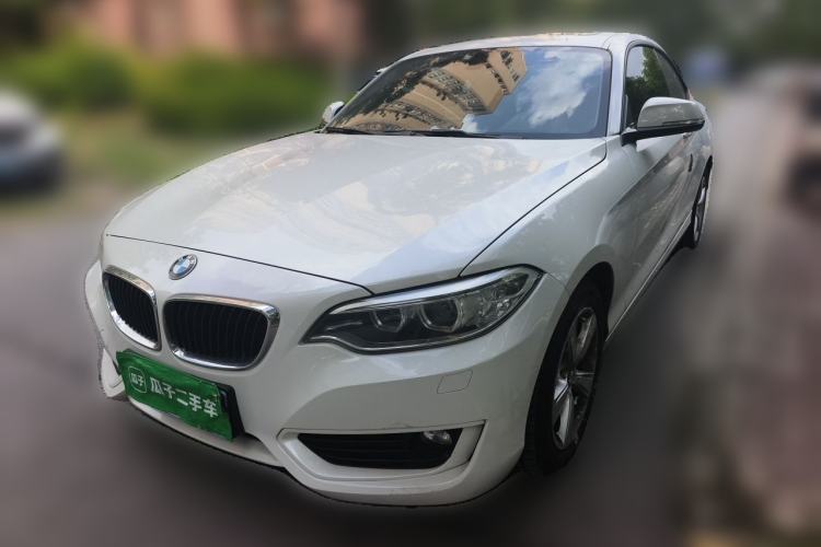 Used BMW 2 Series 2014 220i Leading Model Guazi used car, China used car export, Used car for sale, Used cars, Cheapest cars for sale